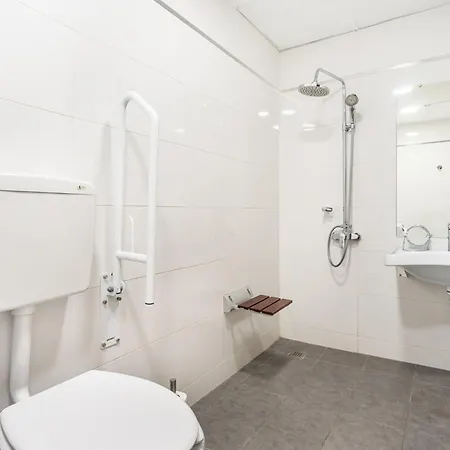 Limehome Madrid San Lorenzo Room photo