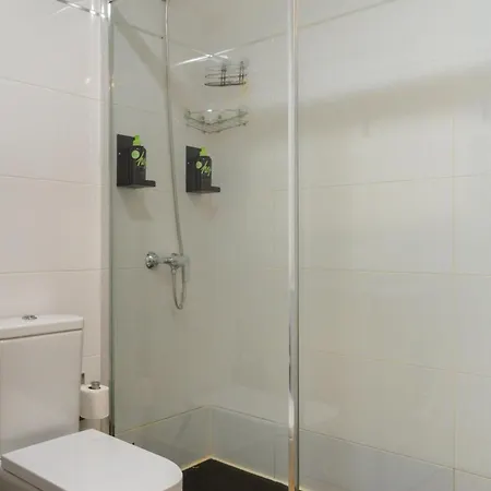 Limehome Madrid San Lorenzo Room photo