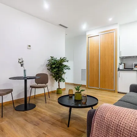 Limehome Madrid San Lorenzo Room photo